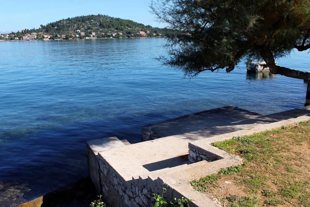Apartments By The Sea Kali, Ugljan - 834 0*, Kali Croatia