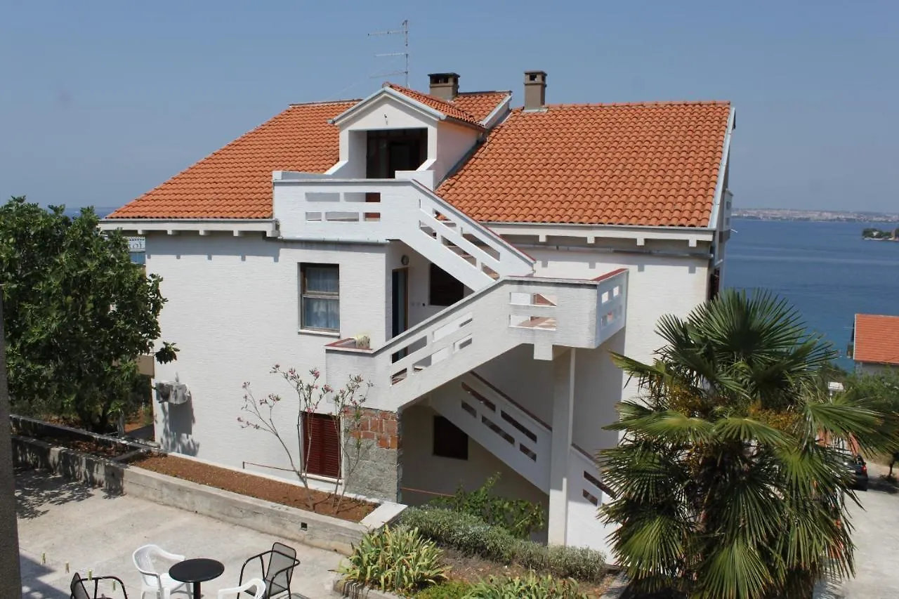 Apartments By The Sea Kali, Ugljan - 834