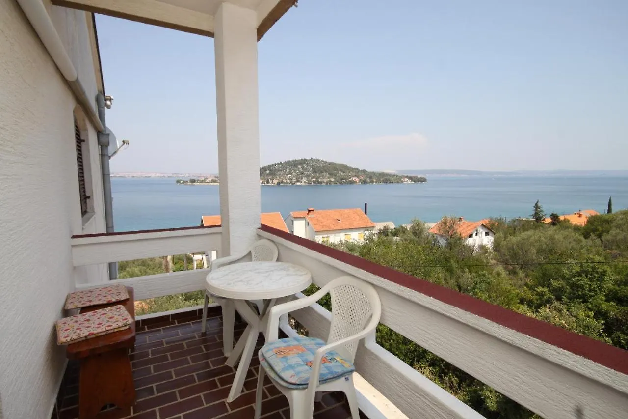 Apartments By The Sea Kali, Ugljan - 834